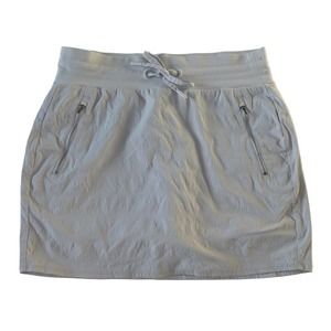 Athleta Trekkie North Skort Light Gray Ripstop Hiking Zip Pockets Women’s Size 6